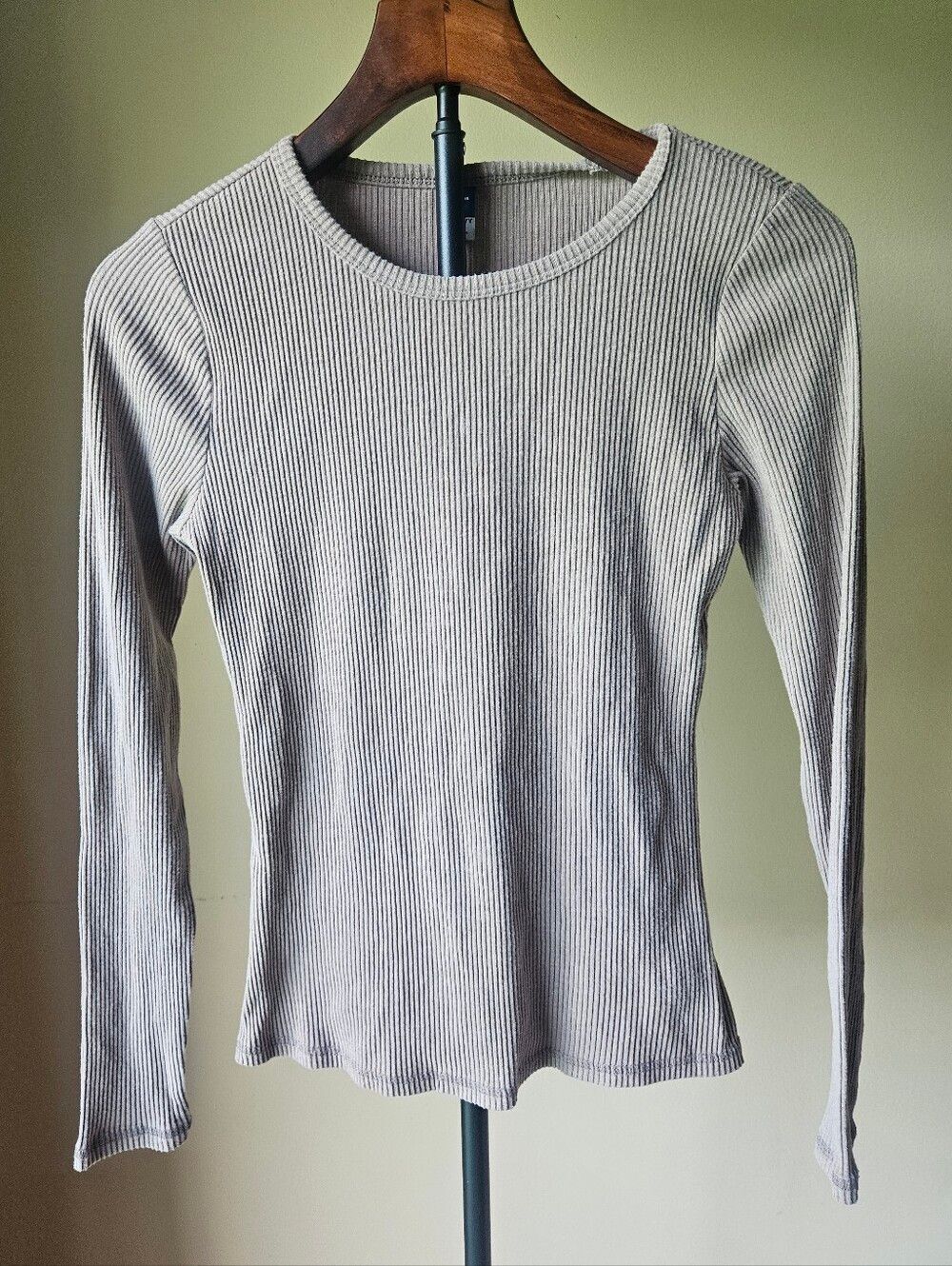 Old Navy Ribbed Long-Sleeve Crewneck Top In Tan Size Small
